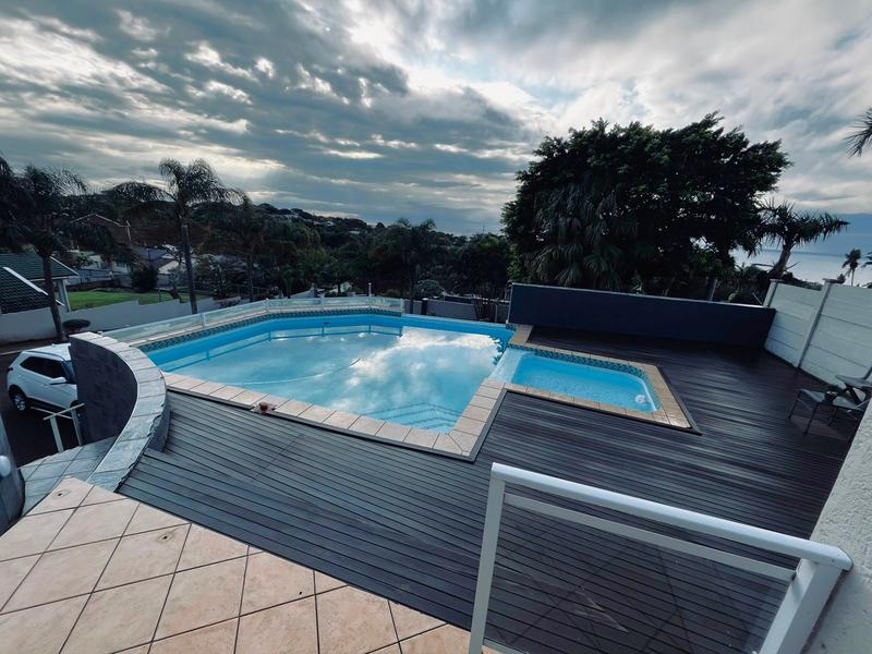 5 Bedroom Property for Sale in Uvongo KwaZulu-Natal