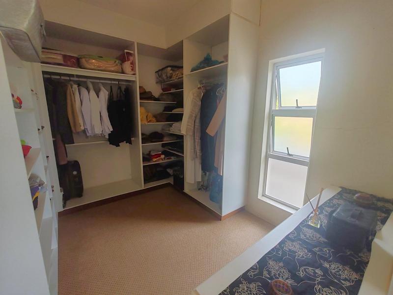 5 Bedroom Property for Sale in Uvongo KwaZulu-Natal