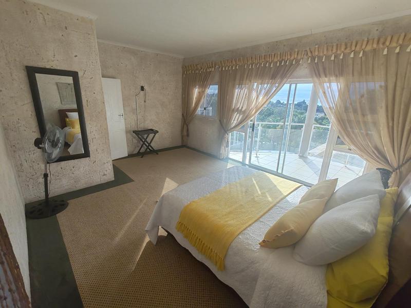 5 Bedroom Property for Sale in Uvongo KwaZulu-Natal