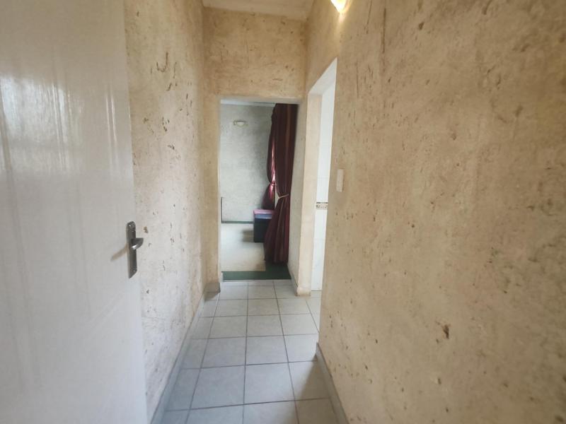 5 Bedroom Property for Sale in Uvongo KwaZulu-Natal