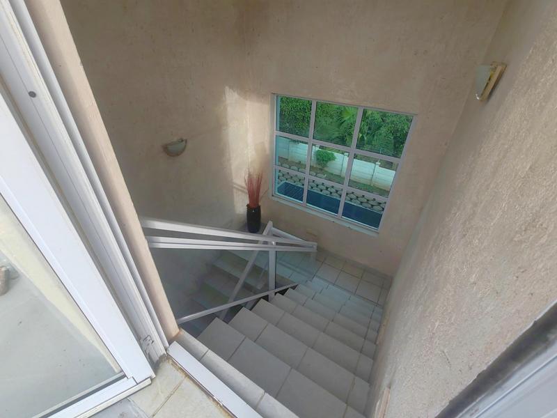 5 Bedroom Property for Sale in Uvongo KwaZulu-Natal