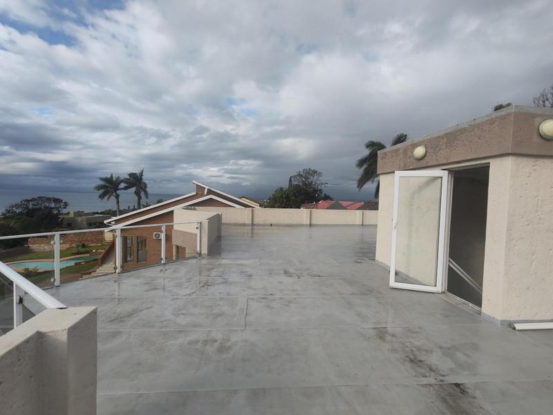 5 Bedroom Property for Sale in Uvongo KwaZulu-Natal