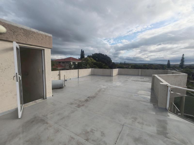 5 Bedroom Property for Sale in Uvongo KwaZulu-Natal