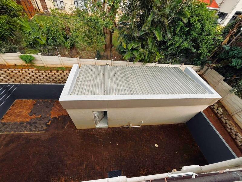 5 Bedroom Property for Sale in Uvongo KwaZulu-Natal
