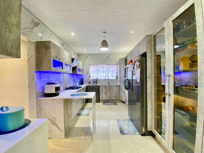 4 Bedroom Property for Sale in Harinagar KwaZulu-Natal