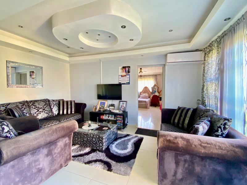 4 Bedroom Property for Sale in Harinagar KwaZulu-Natal