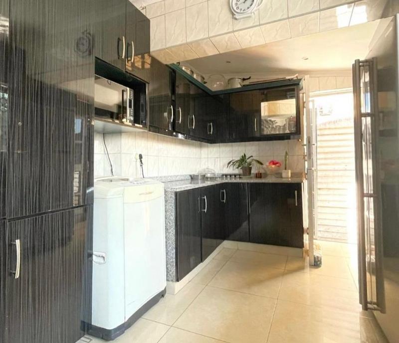 To Let 3 Bedroom Property for Rent in Bluff KwaZulu-Natal