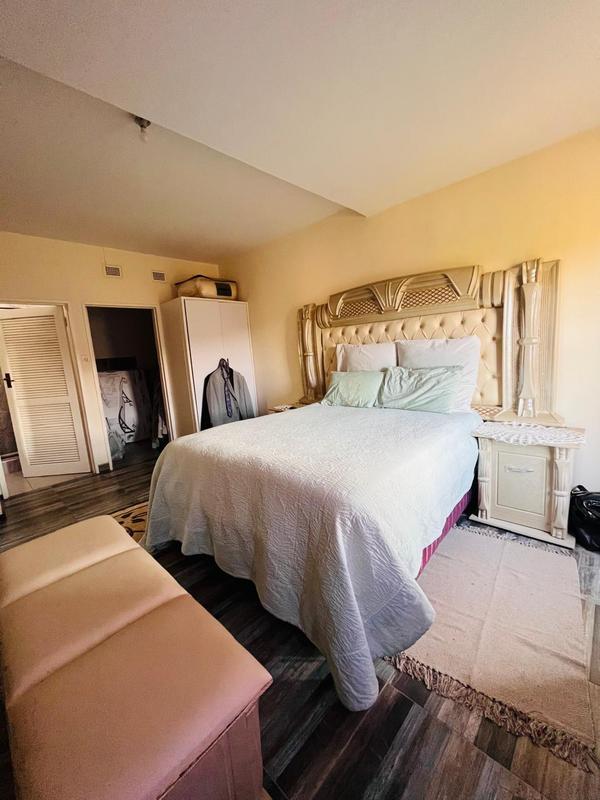 To Let 4 Bedroom Property for Rent in Sea Park KwaZulu-Natal