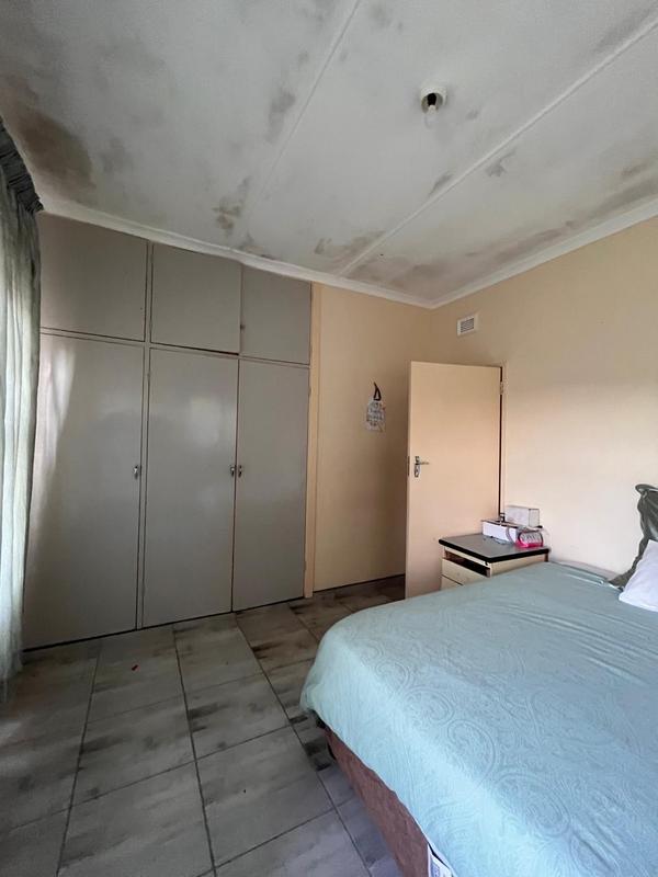 To Let 4 Bedroom Property for Rent in Sea Park KwaZulu-Natal