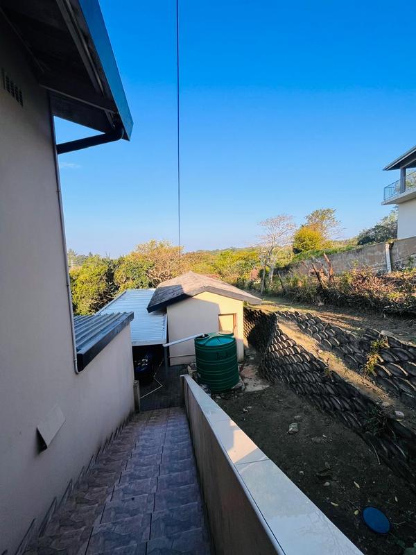 To Let 4 Bedroom Property for Rent in Sea Park KwaZulu-Natal
