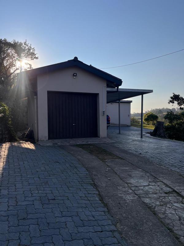 To Let 4 Bedroom Property for Rent in Sea Park KwaZulu-Natal