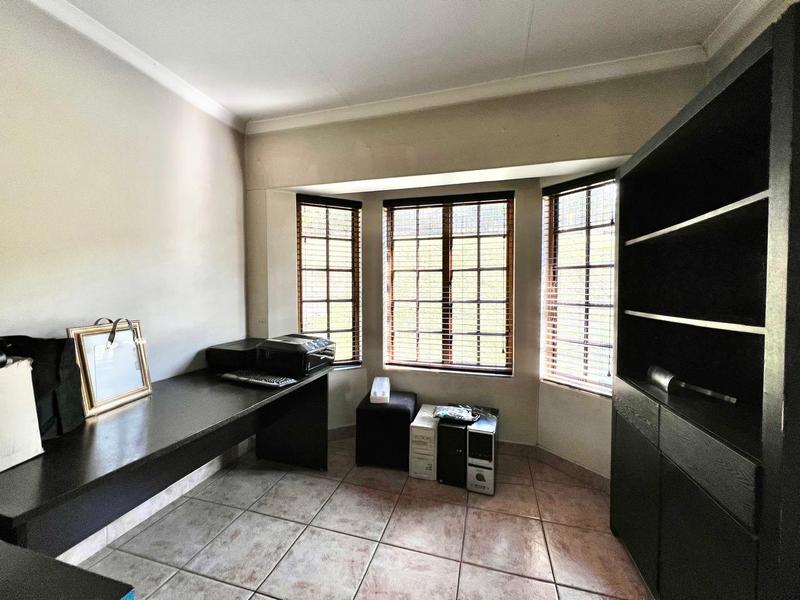 3 Bedroom Property for Sale in Lincoln Meade KwaZulu-Natal