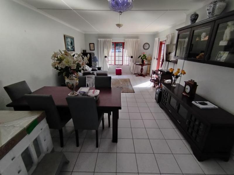 3 Bedroom Property for Sale in Sunningdale KwaZulu-Natal