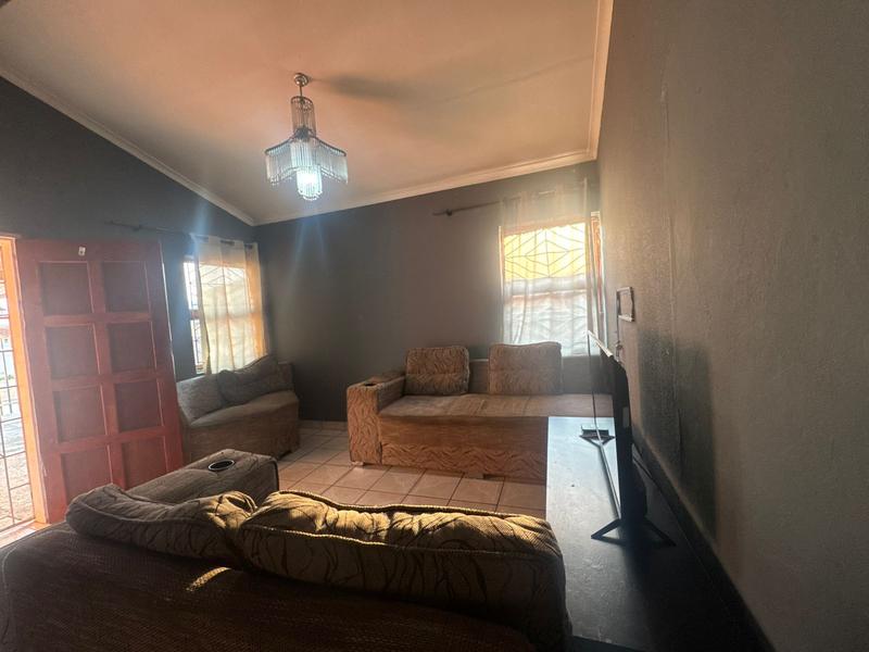4 Bedroom Property for Sale in Newlands West KwaZulu-Natal