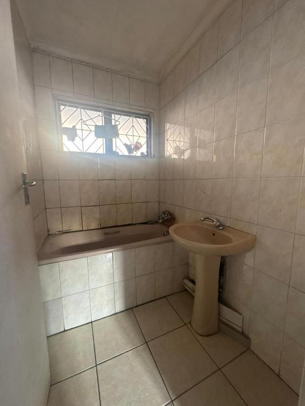 4 Bedroom Property for Sale in Newlands West KwaZulu-Natal