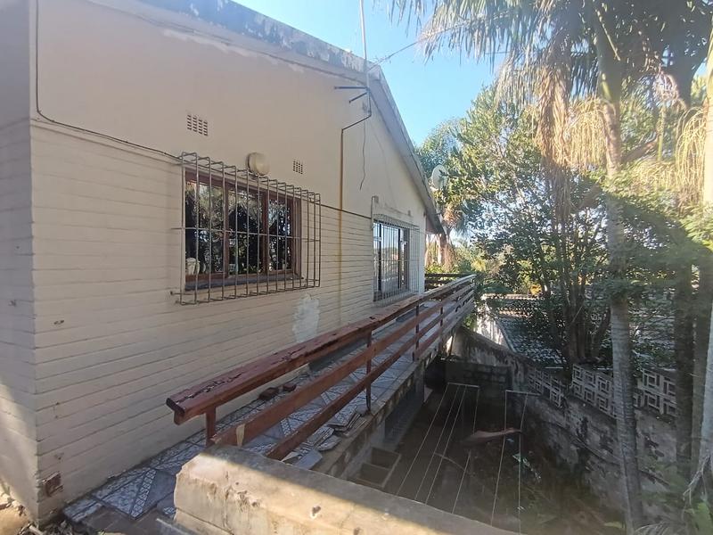 14 Bedroom Property for Sale in Oslo Beach KwaZulu-Natal