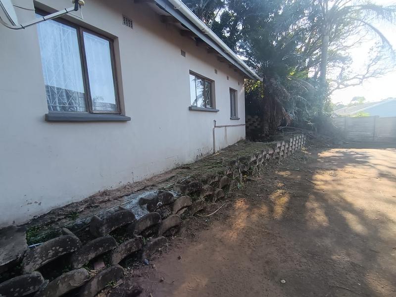 14 Bedroom Property for Sale in Oslo Beach KwaZulu-Natal