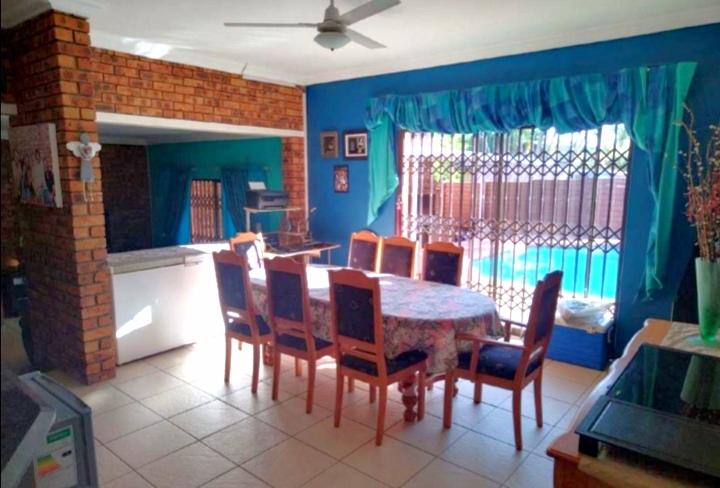 4 Bedroom Property for Sale in Meer En See KwaZulu-Natal