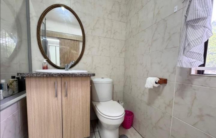 4 Bedroom Property for Sale in Meer En See KwaZulu-Natal