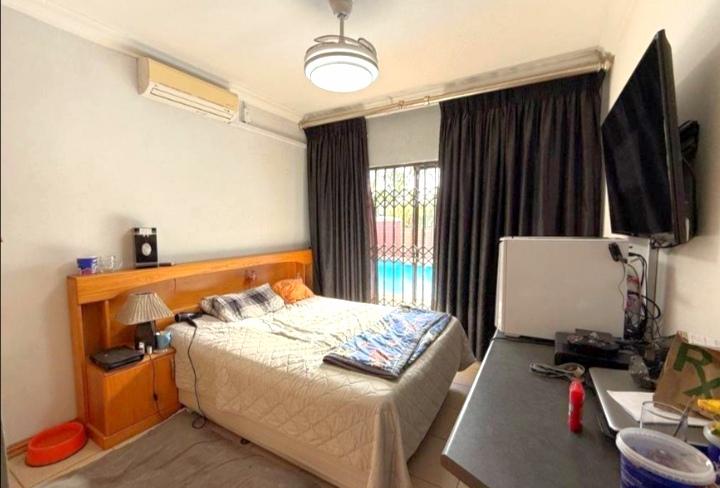 4 Bedroom Property for Sale in Meer En See KwaZulu-Natal