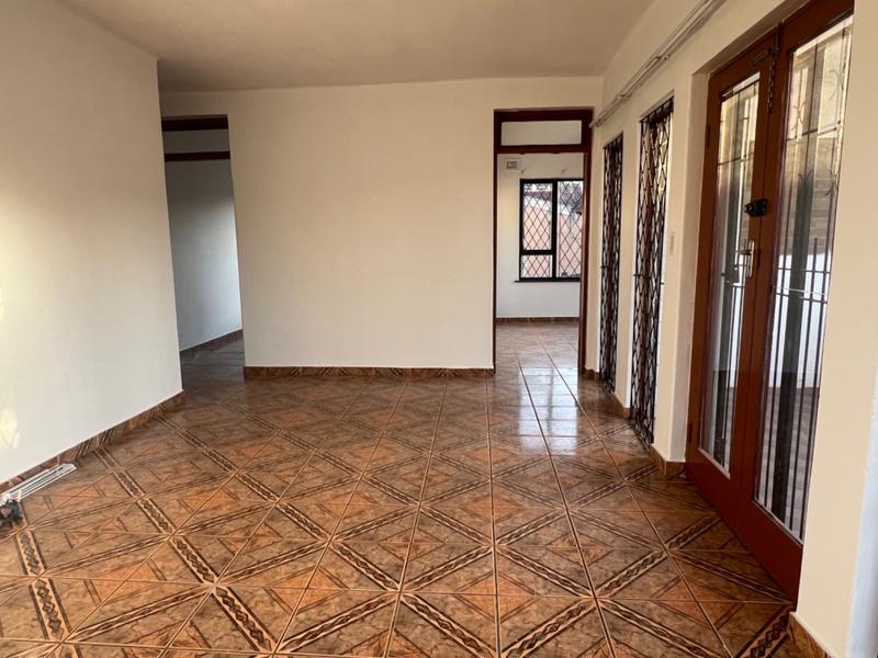 6 Bedroom Property for Sale in Reservoir Hills KwaZulu-Natal
