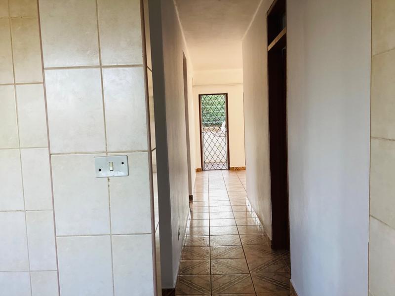 6 Bedroom Property for Sale in Reservoir Hills KwaZulu-Natal