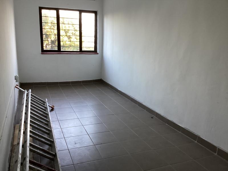 6 Bedroom Property for Sale in Reservoir Hills KwaZulu-Natal