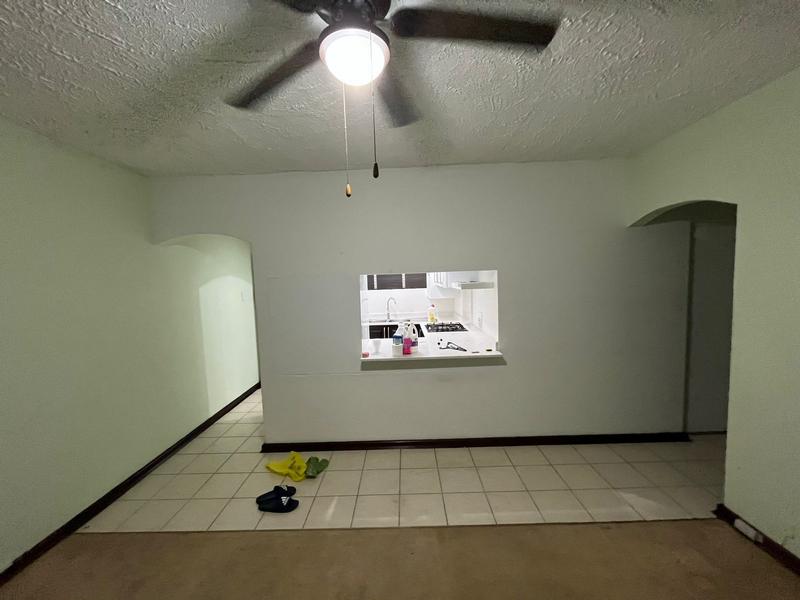 1 Bedroom Property for Sale in Essenwood KwaZulu-Natal