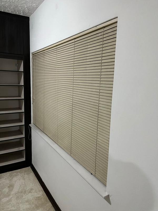 1 Bedroom Property for Sale in Essenwood KwaZulu-Natal