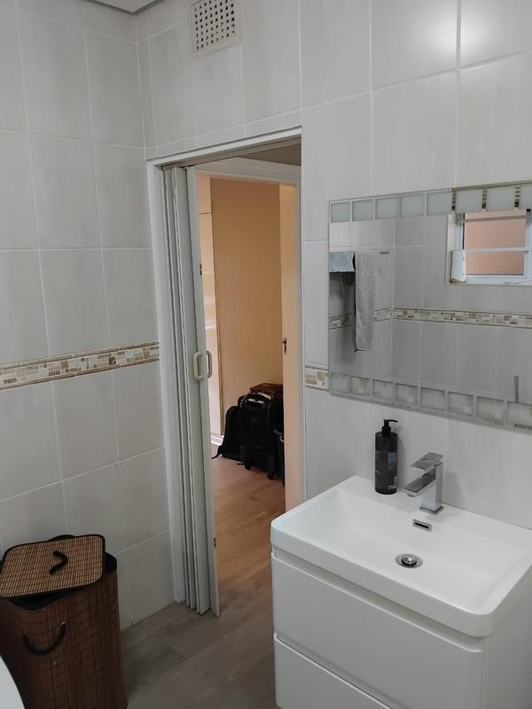 2 Bedroom Property for Sale in Windermere KwaZulu-Natal