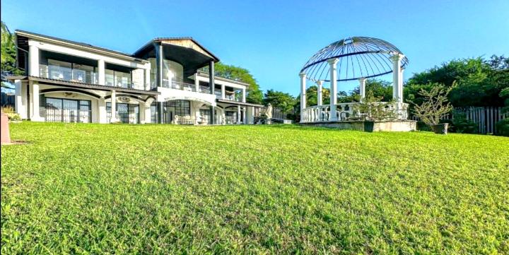 4 Bedroom Property for Sale in Meer En See KwaZulu-Natal