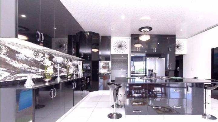 4 Bedroom Property for Sale in Meer En See KwaZulu-Natal