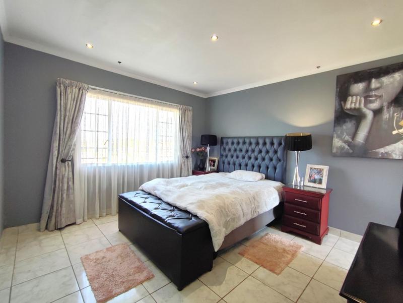 3 Bedroom Property for Sale in Lincoln Meade KwaZulu-Natal