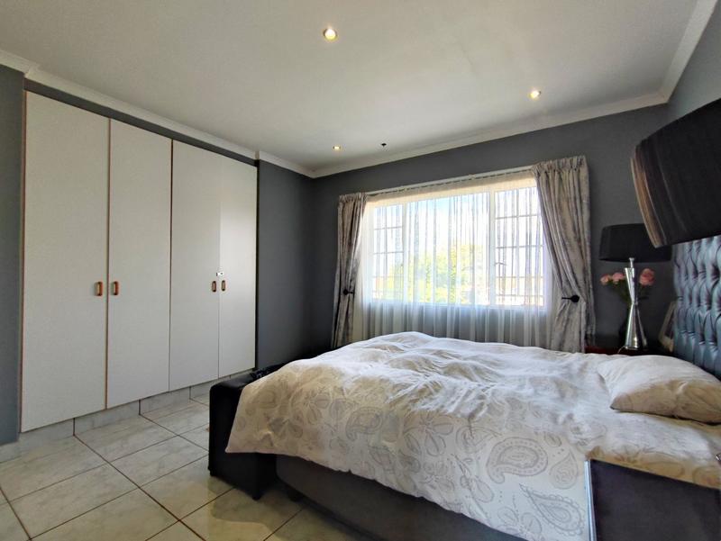 3 Bedroom Property for Sale in Lincoln Meade KwaZulu-Natal
