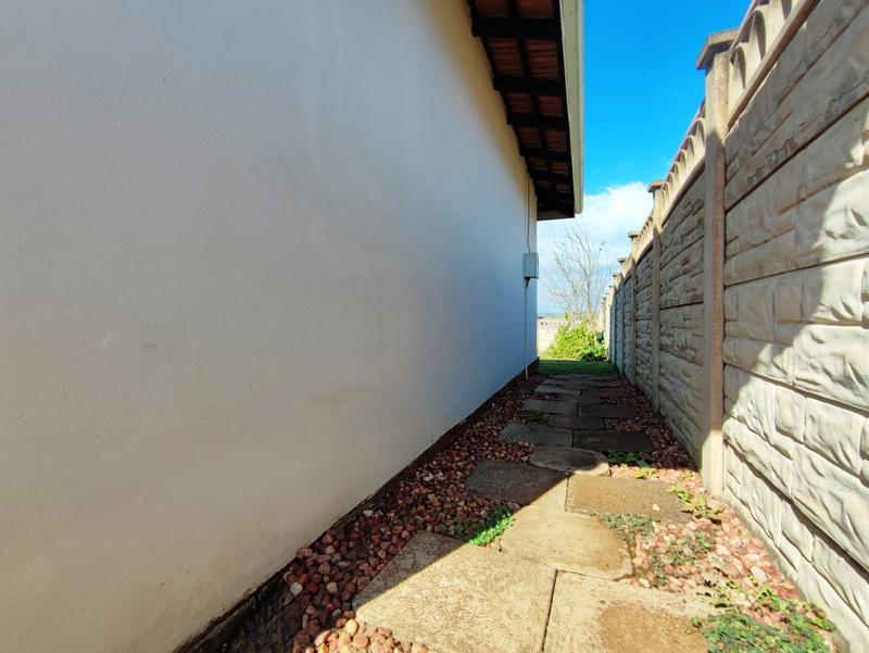 3 Bedroom Property for Sale in Lincoln Meade KwaZulu-Natal