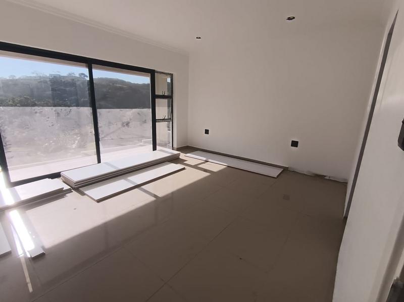 5 Bedroom Property for Sale in Shelly Beach KwaZulu-Natal