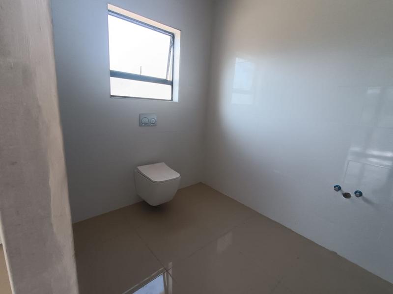 5 Bedroom Property for Sale in Shelly Beach KwaZulu-Natal