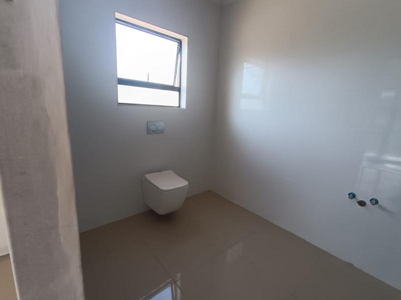 5 Bedroom Property for Sale in Shelly Beach KwaZulu-Natal