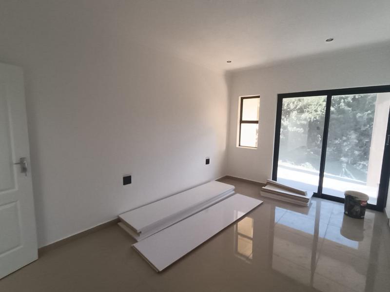 5 Bedroom Property for Sale in Shelly Beach KwaZulu-Natal