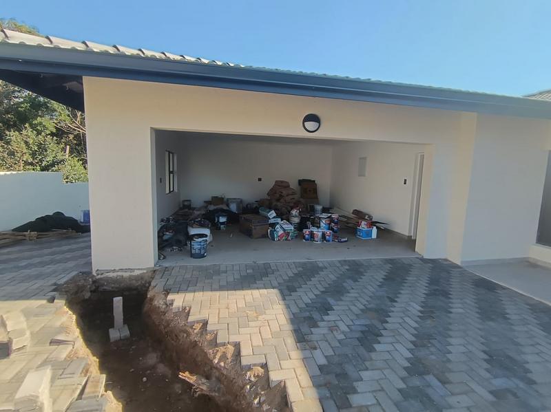 5 Bedroom Property for Sale in Shelly Beach KwaZulu-Natal