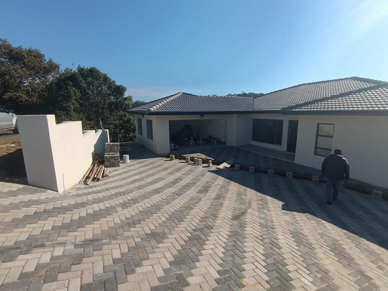 5 Bedroom Property for Sale in Shelly Beach KwaZulu-Natal
