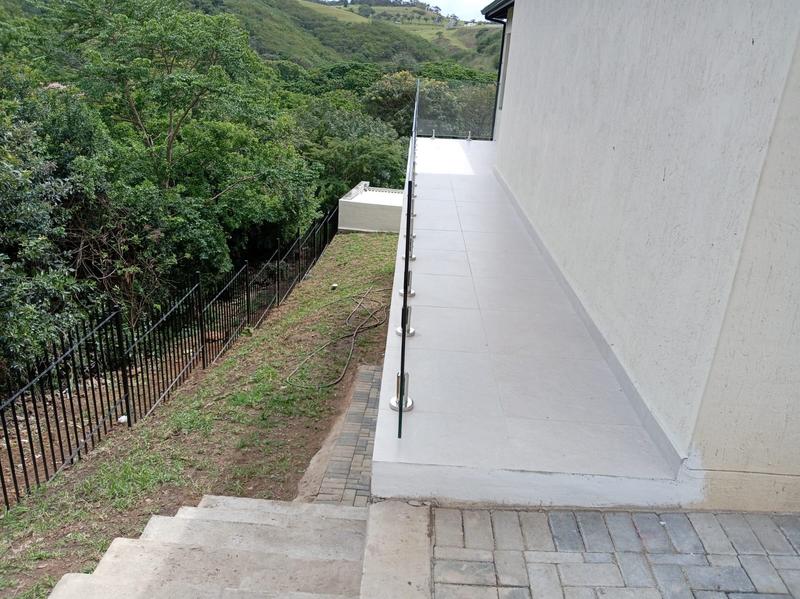 5 Bedroom Property for Sale in Shelly Beach KwaZulu-Natal