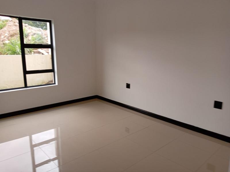 5 Bedroom Property for Sale in Shelly Beach KwaZulu-Natal