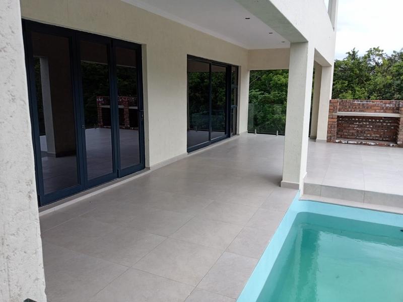 5 Bedroom Property for Sale in Shelly Beach KwaZulu-Natal