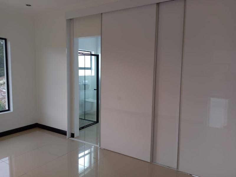 5 Bedroom Property for Sale in Shelly Beach KwaZulu-Natal