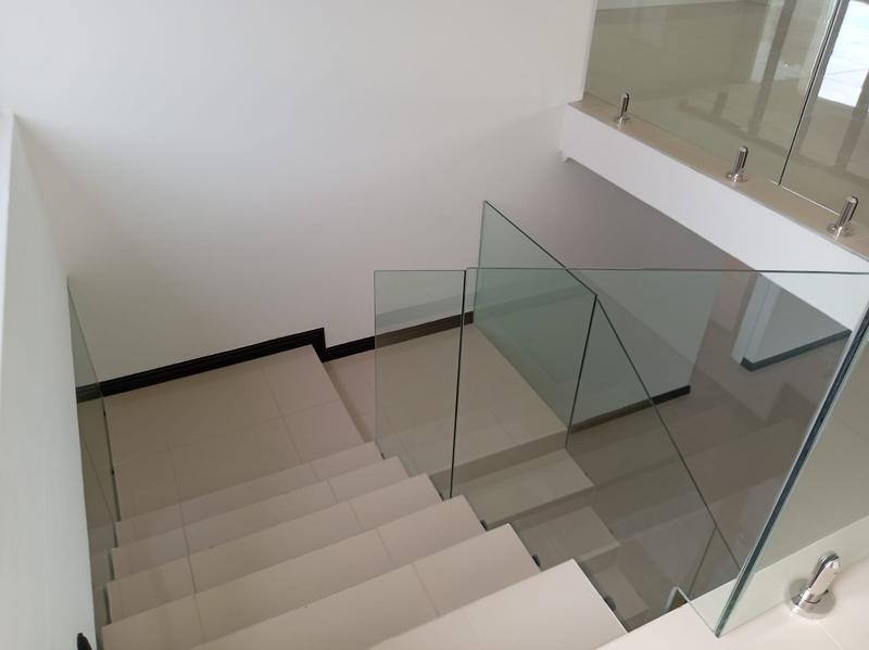 5 Bedroom Property for Sale in Shelly Beach KwaZulu-Natal