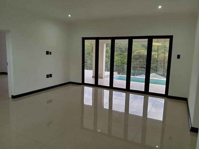 5 Bedroom Property for Sale in Shelly Beach KwaZulu-Natal