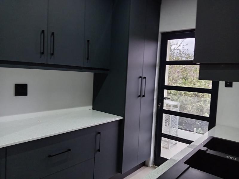 5 Bedroom Property for Sale in Shelly Beach KwaZulu-Natal