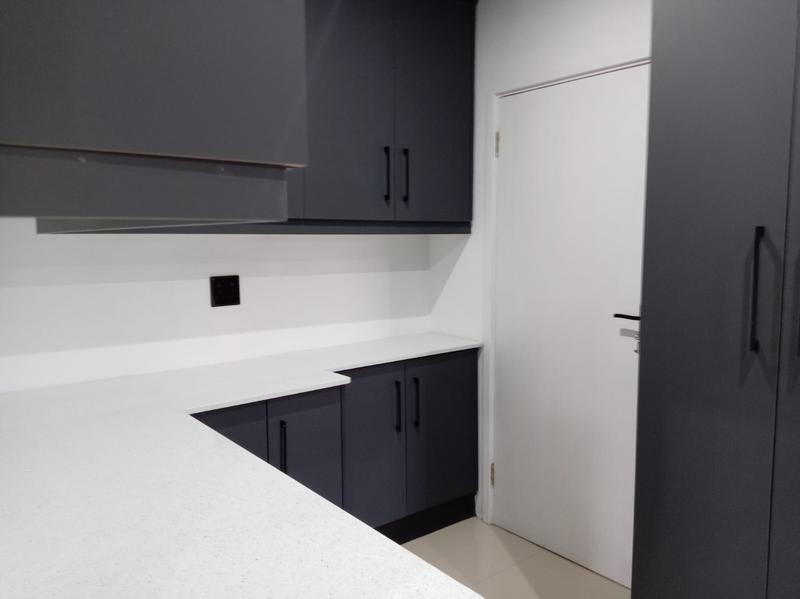 5 Bedroom Property for Sale in Shelly Beach KwaZulu-Natal