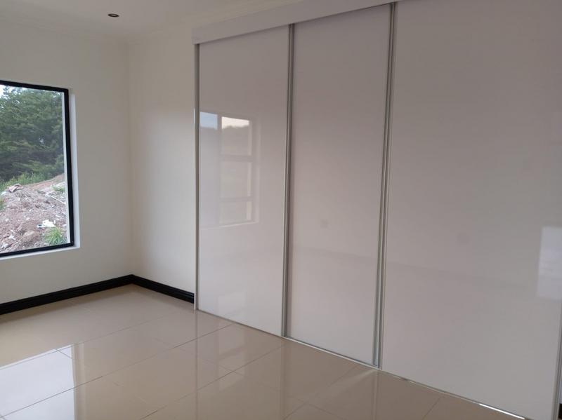 5 Bedroom Property for Sale in Shelly Beach KwaZulu-Natal